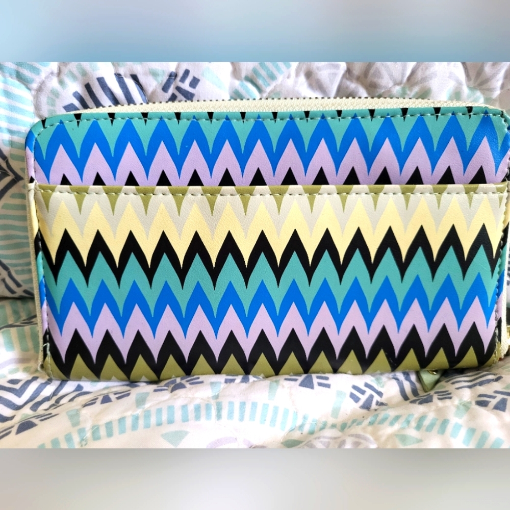 Long Wallet - Picture 2 of 5